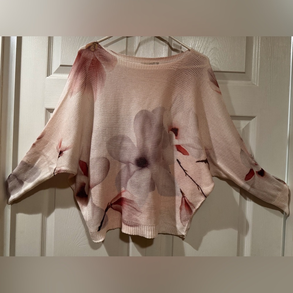 Gorgeous Comfort in Floral Print Women's Sweater